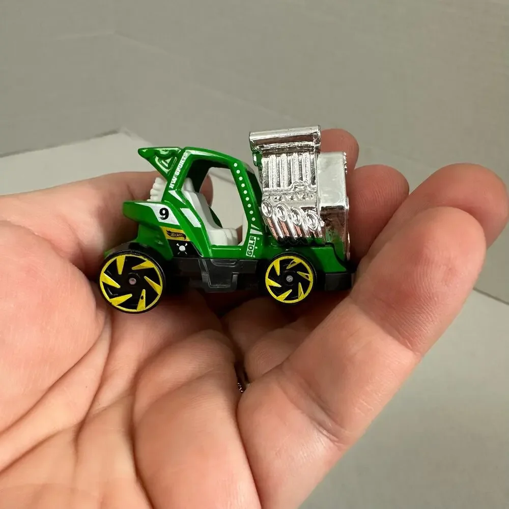 Tee'd Off 2 2014 Mattel Hot Wheels Green Golf Cart Diecast Car Vehicle